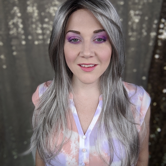 Meet your Posher, Heather from CysterWigs - Picture 7 of 7